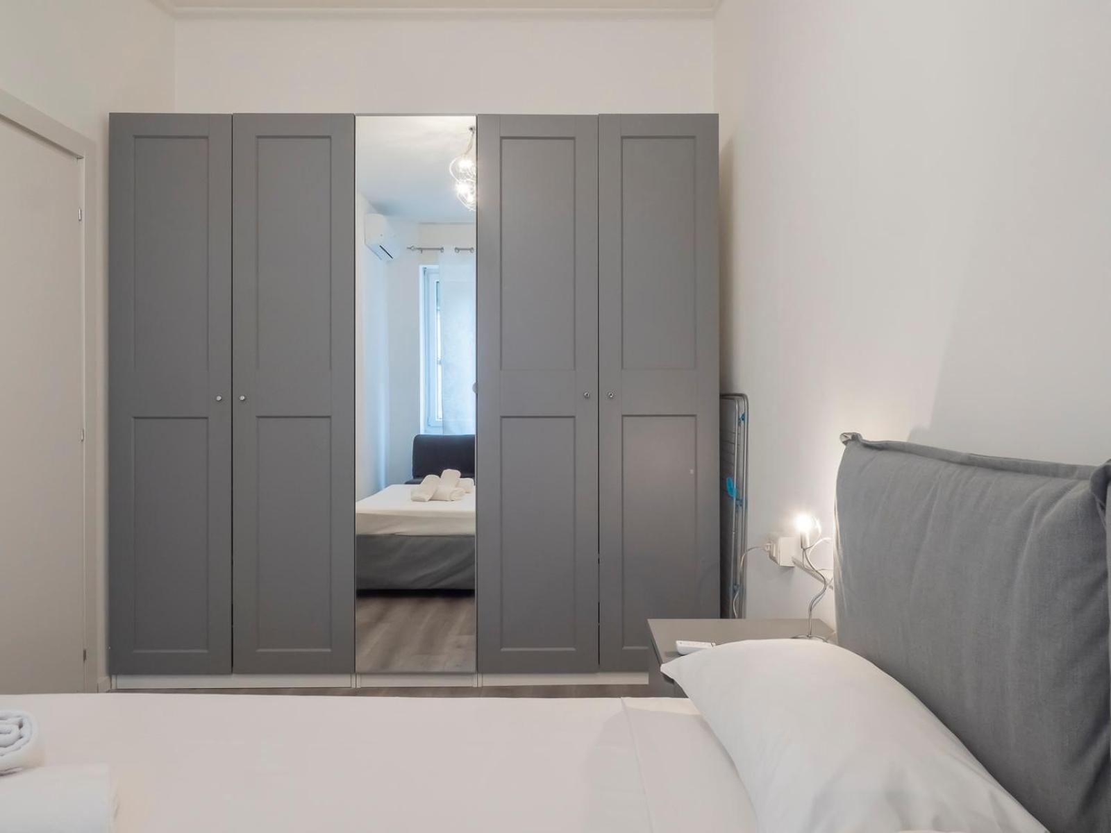 I Host Apartment - Melloni 34 ミラノ エクステリア 写真